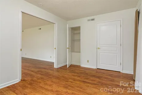 1405 Deermouse Way Hendersonville NC 28792