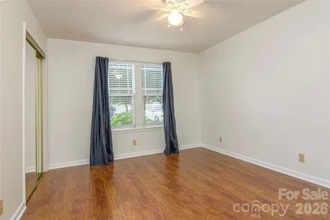 1405 Deermouse Way Hendersonville NC 28792