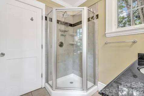 22 Fenner Avenue Asheville NC 28804