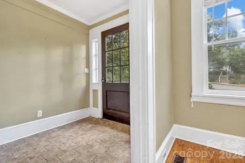22 Fenner Avenue Asheville NC 28804