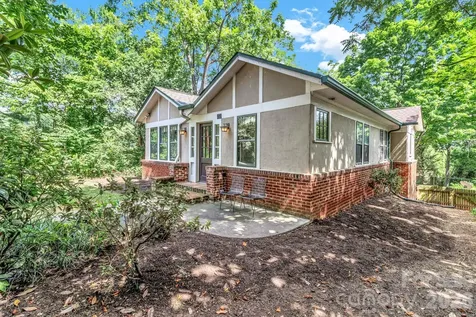 22 Fenner Avenue Asheville NC 28804