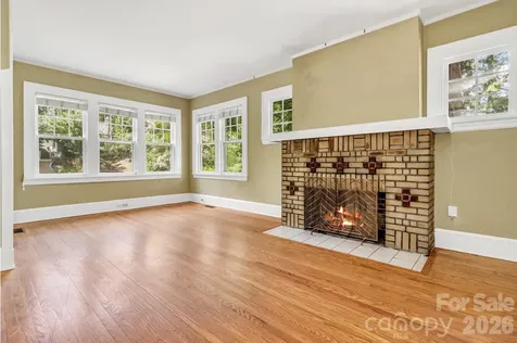 22 Fenner Avenue Asheville NC 28804