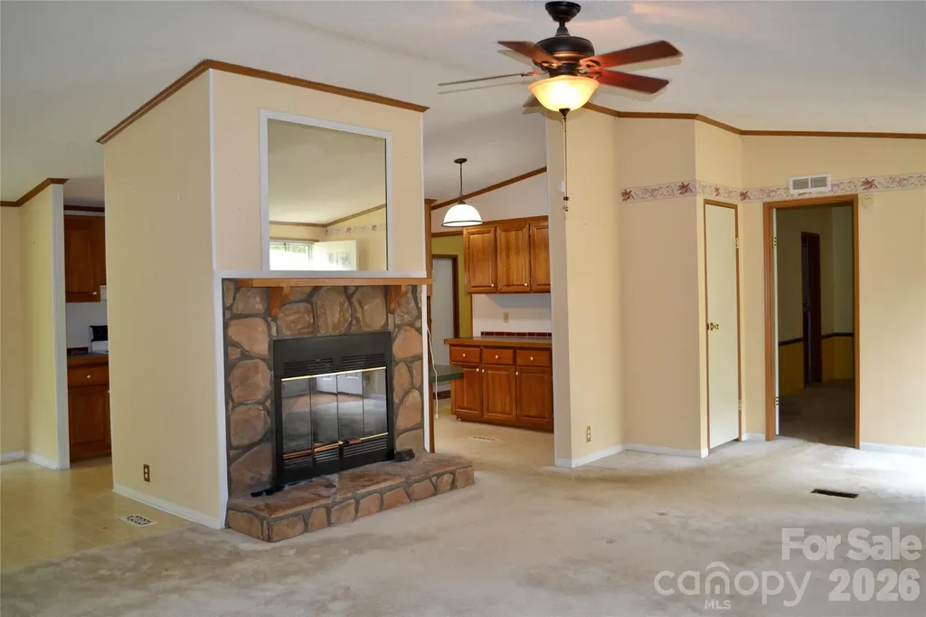 4851 Mounira Avenue Hickory NC 28602