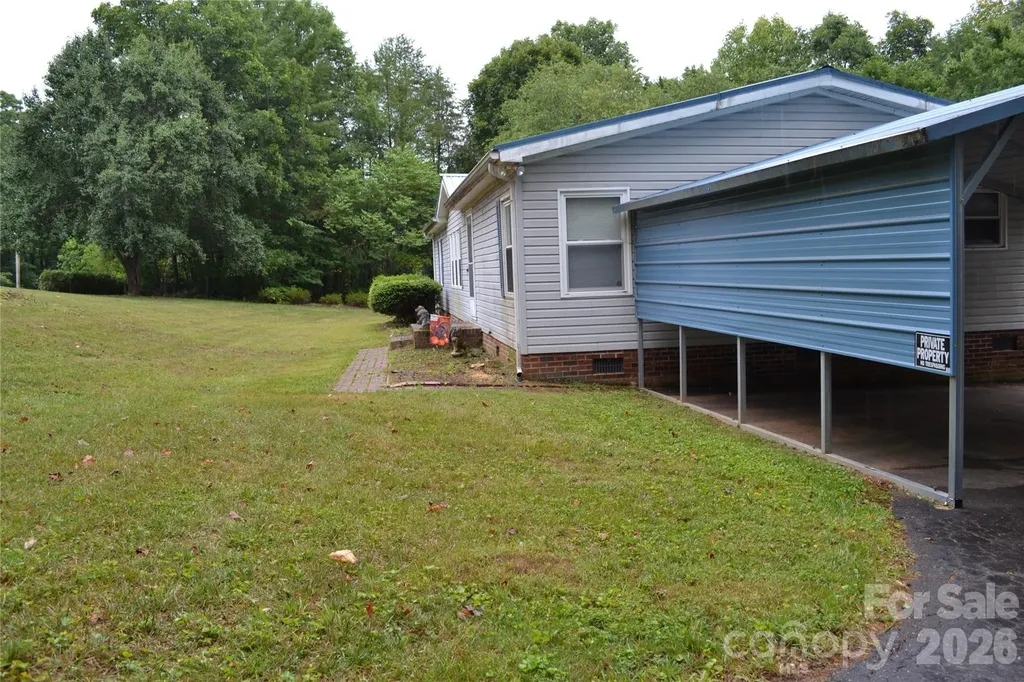 4851 Mounira Avenue Hickory NC 28602