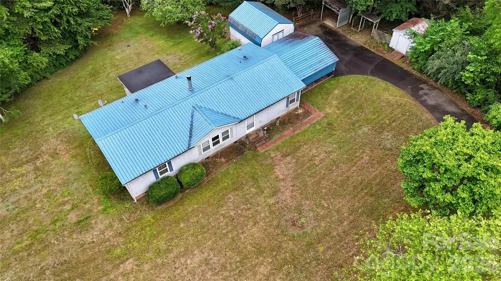 4851 Mounira Avenue Hickory NC 28602