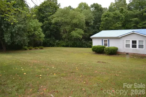 4851 Mounira Avenue Hickory NC 28602