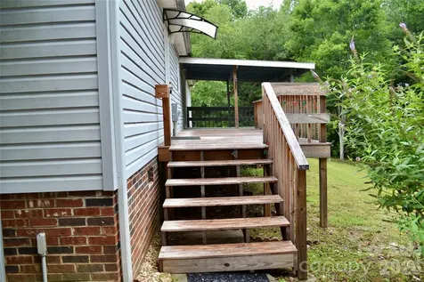4851 Mounira Avenue Hickory NC 28602