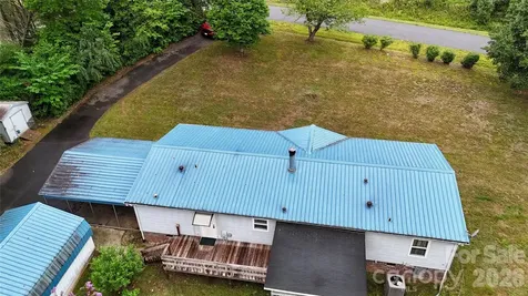 4851 Mounira Avenue Hickory NC 28602