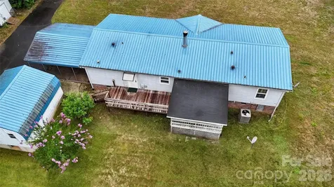 4851 Mounira Avenue Hickory NC 28602