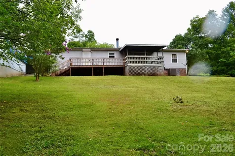 4851 Mounira Avenue Hickory NC 28602