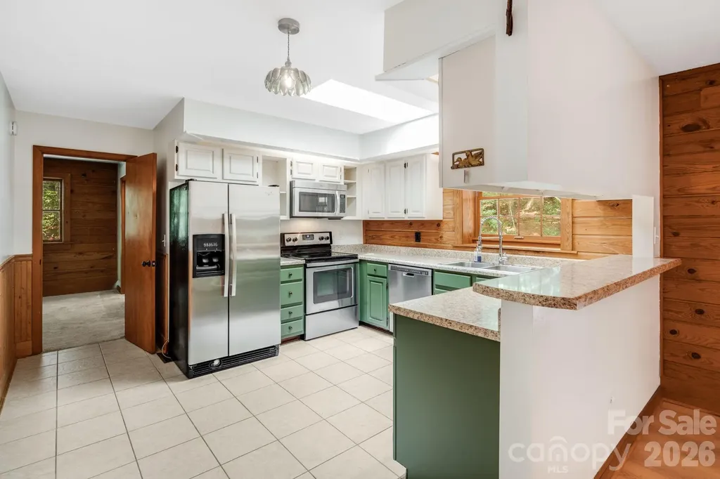 423 Rambling Drive Hendersonville NC 28739