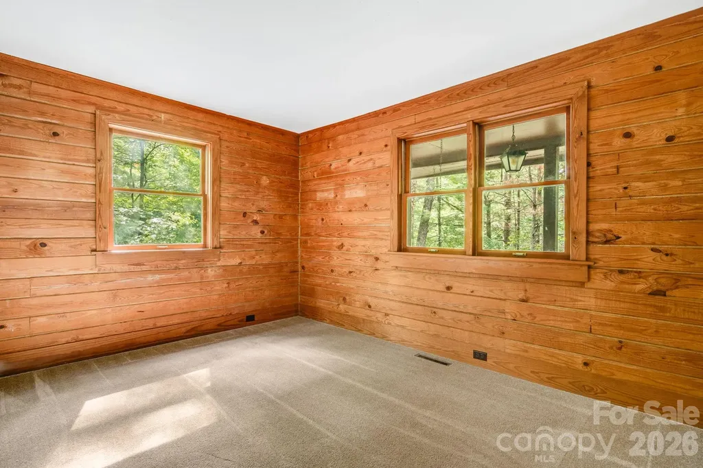 423 Rambling Drive Hendersonville NC 28739