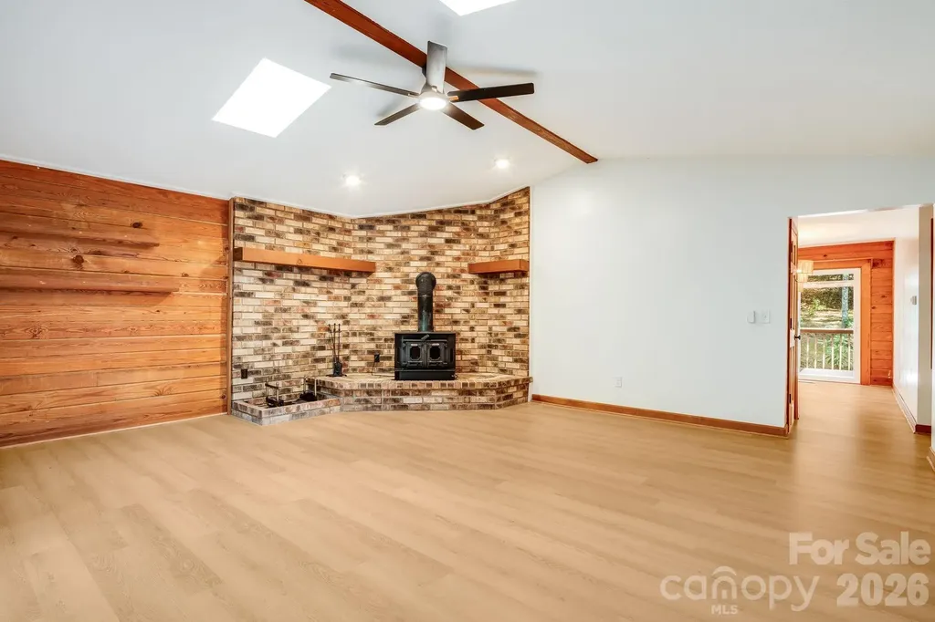 423 Rambling Drive Hendersonville NC 28739