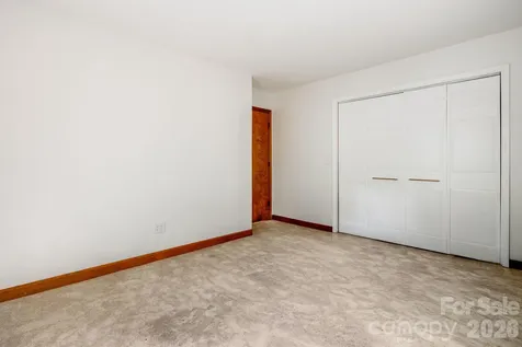 423 Rambling Drive Hendersonville NC 28739