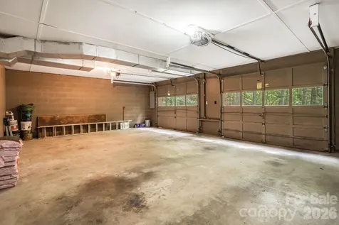 423 Rambling Drive Hendersonville NC 28739