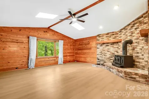 423 Rambling Drive Hendersonville NC 28739