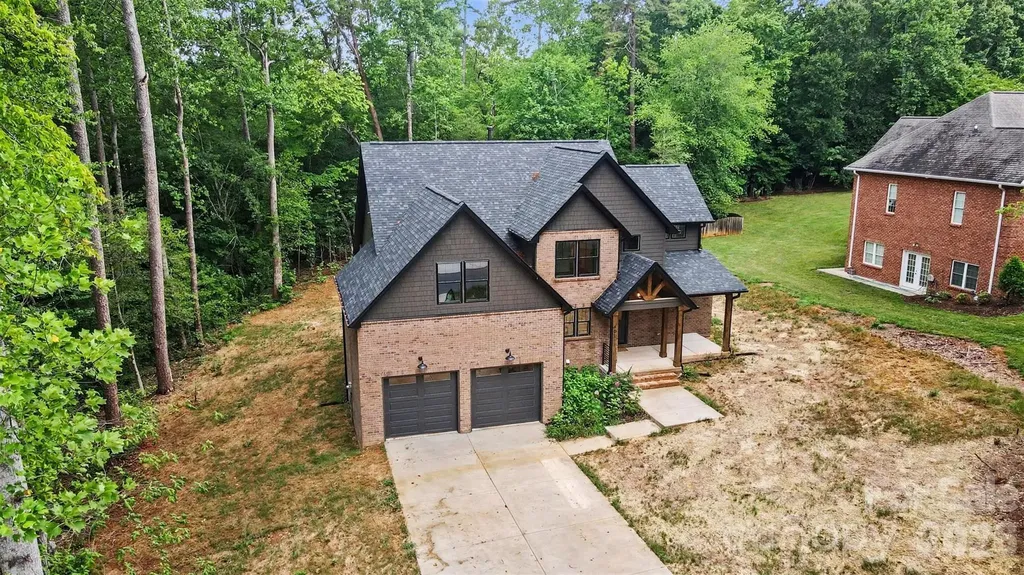 401 7th Street NE Conover NC 28613