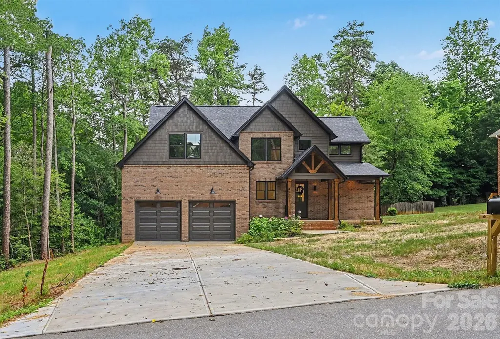 401 7th Street NE Conover NC 28613
