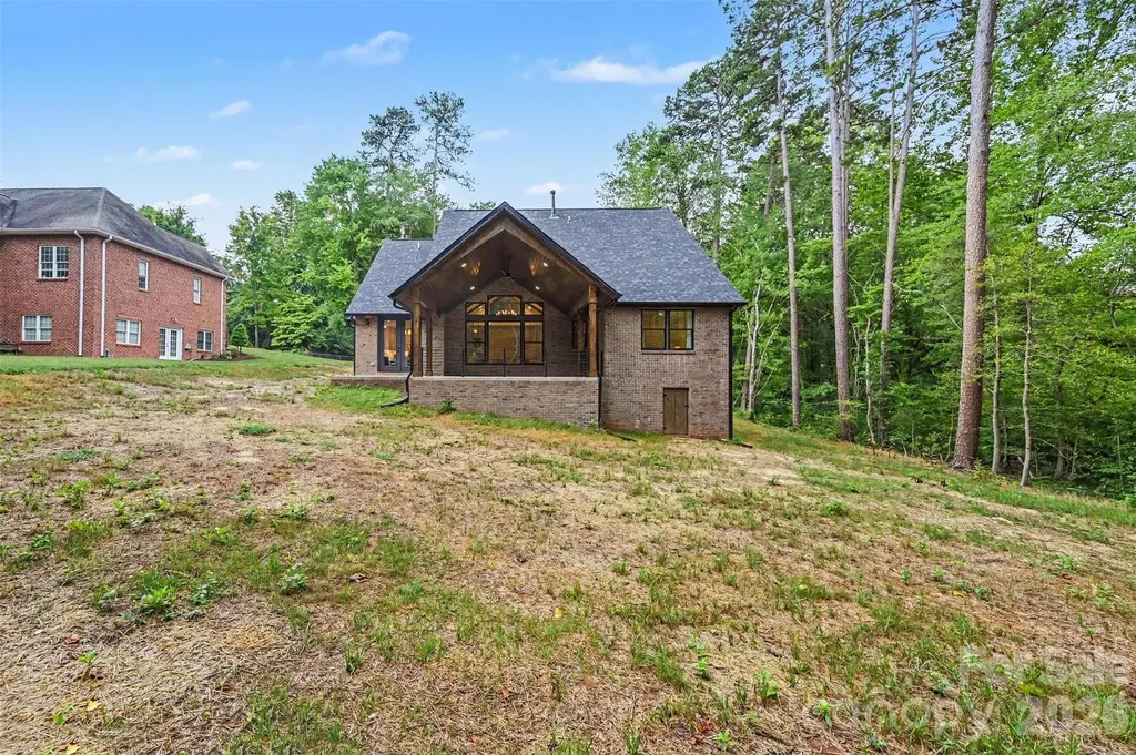 401 7th Street NE Conover NC 28613