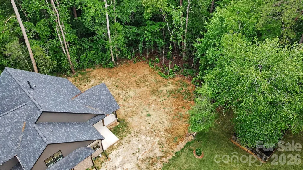 401 7th Street NE Conover NC 28613