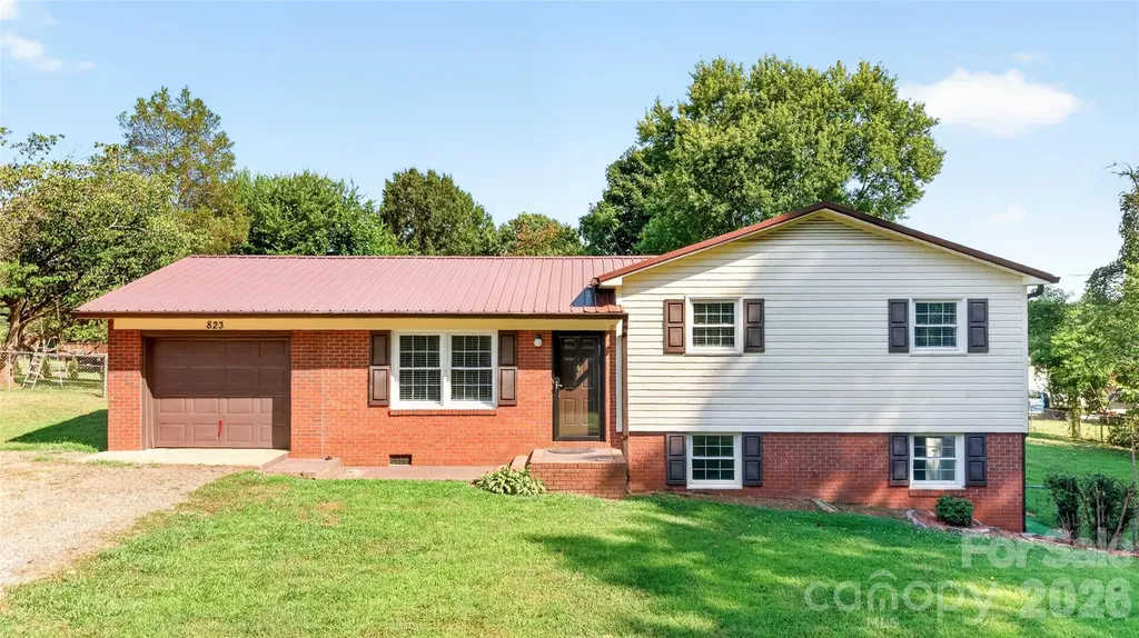 823 Flint Drive Statesville NC 28677