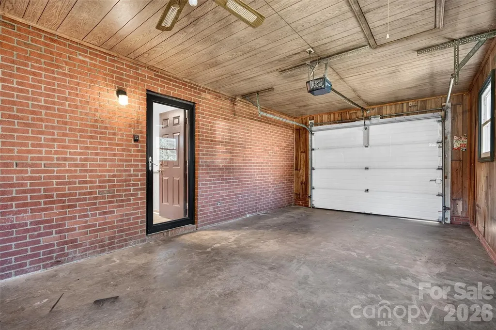 823 Flint Drive Statesville NC 28677