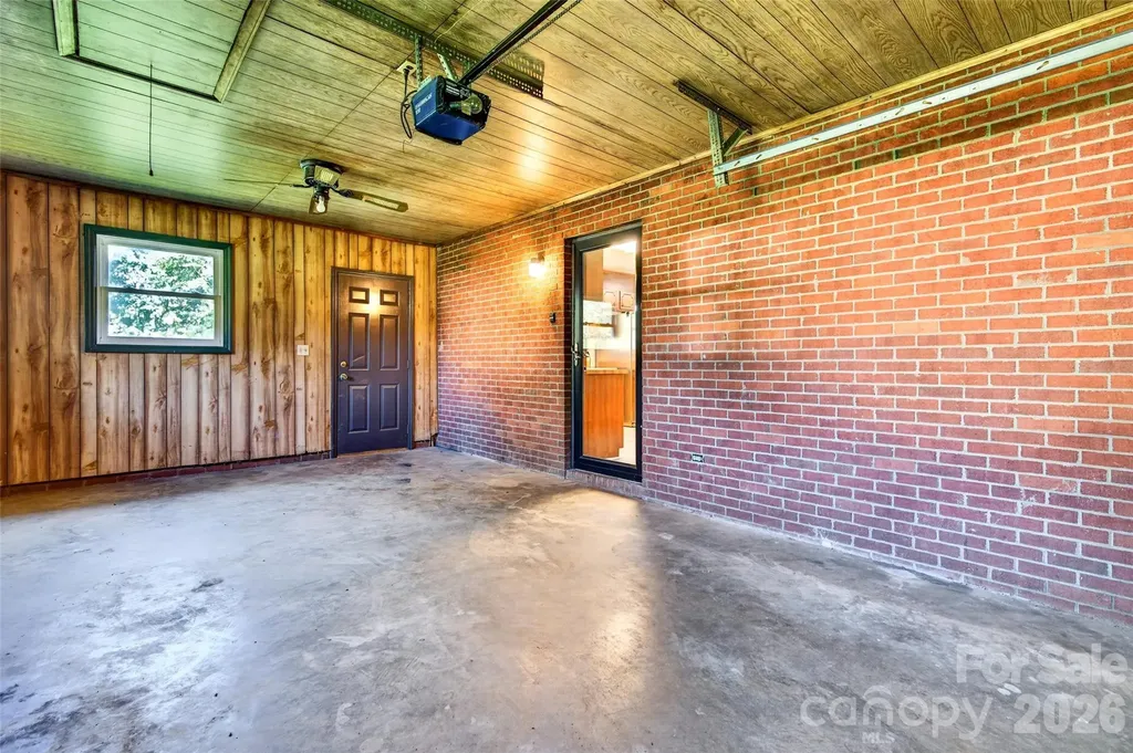 823 Flint Drive Statesville NC 28677