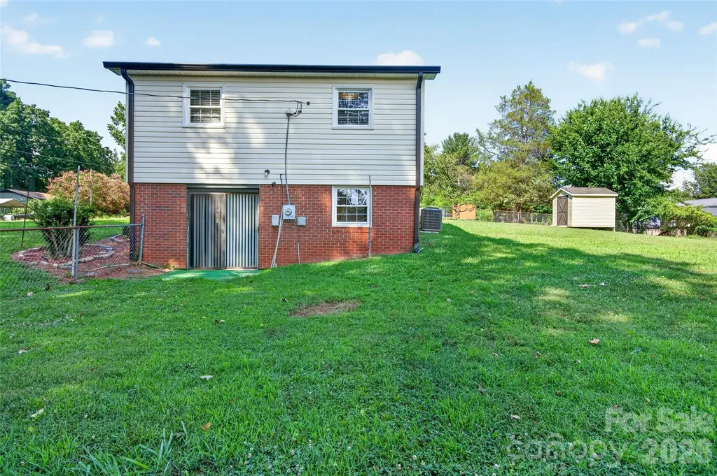 823 Flint Drive Statesville NC 28677