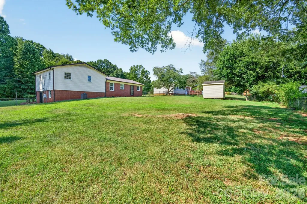 823 Flint Drive Statesville NC 28677