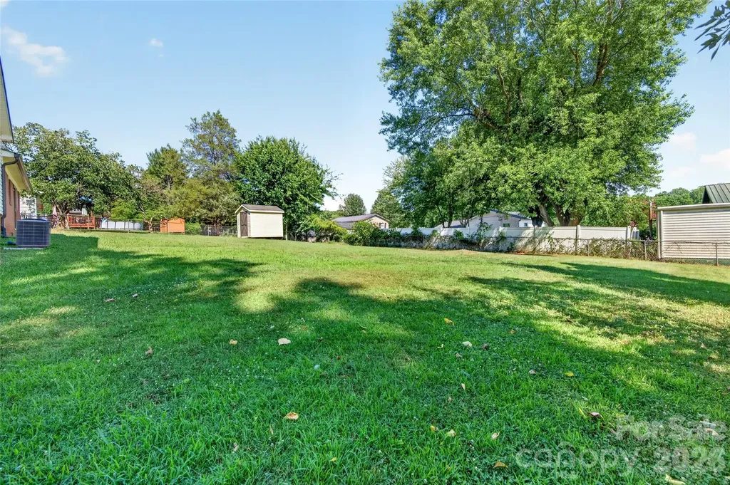 823 Flint Drive Statesville NC 28677