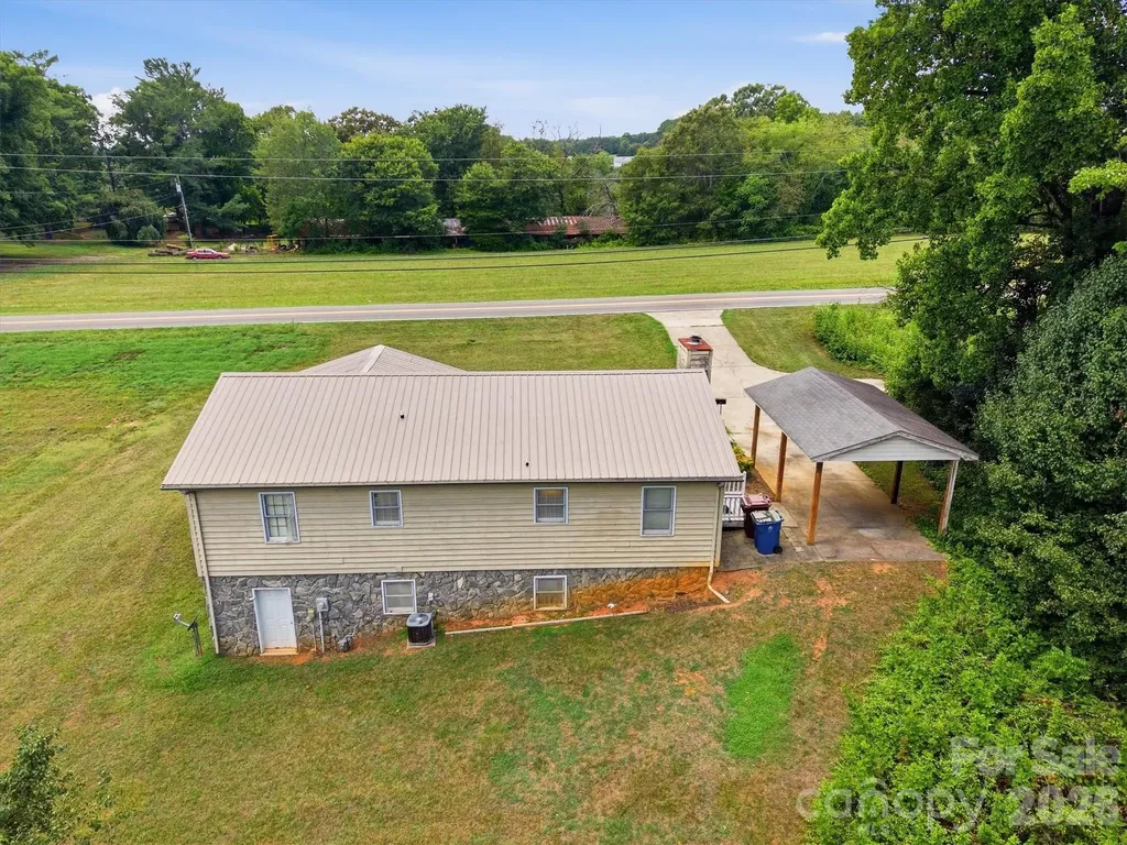 4186 Horseshoe Bend Road Hudson NC 28638
