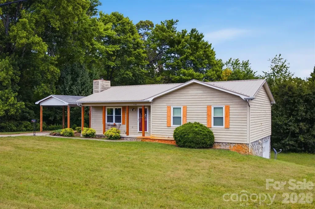 4186 Horseshoe Bend Road Hudson NC 28638