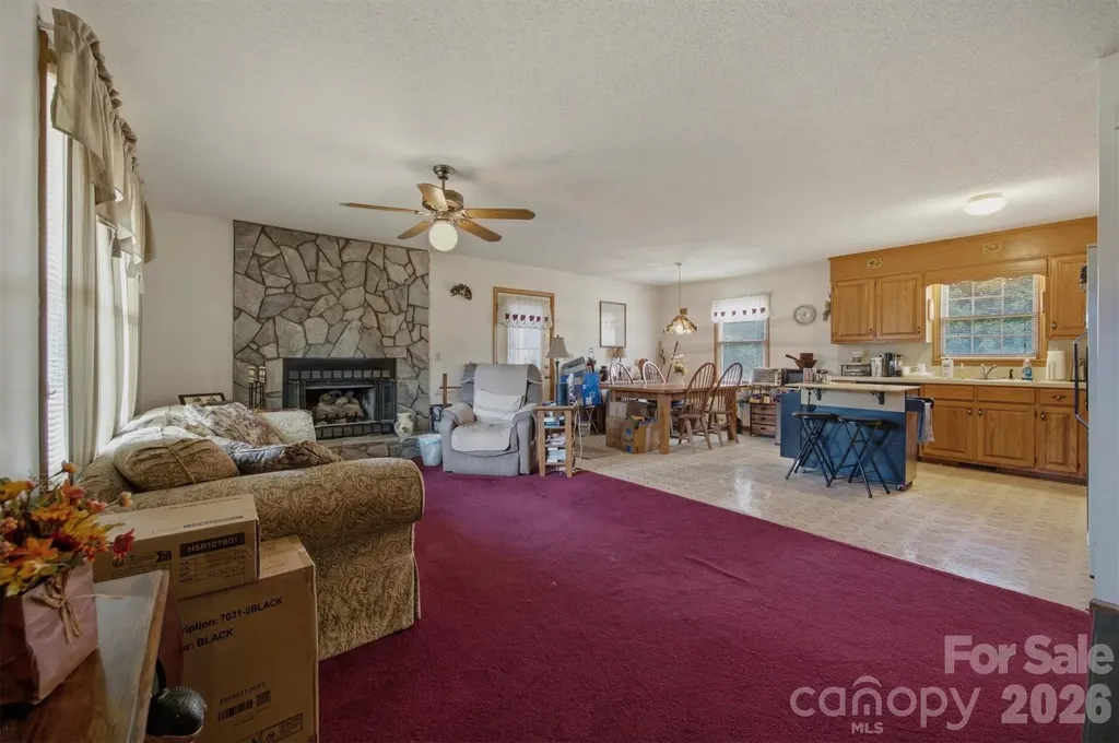 4186 Horseshoe Bend Road Hudson NC 28638