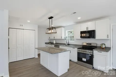 2258 Lula Street Winston Salem NC 27101