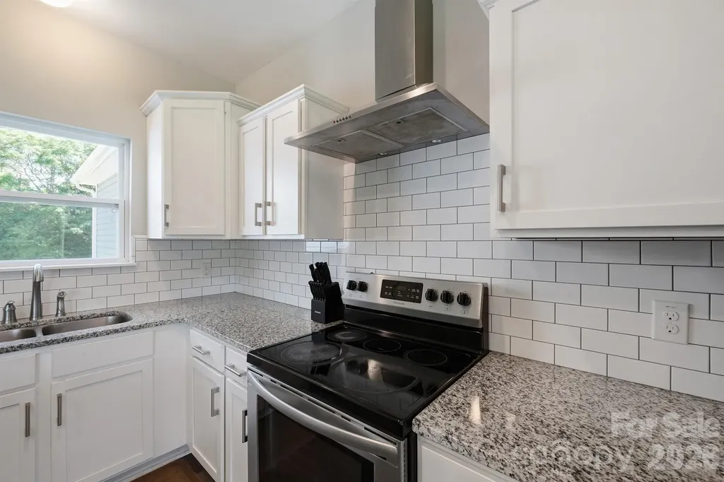 3154 NE 43rd Avenue Hickory NC 28601