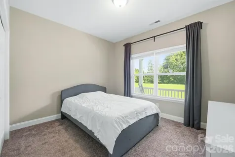 3154 NE 43rd Avenue Hickory NC 28601