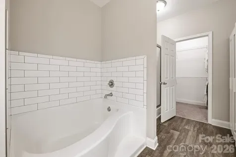 3154 NE 43rd Avenue Hickory NC 28601