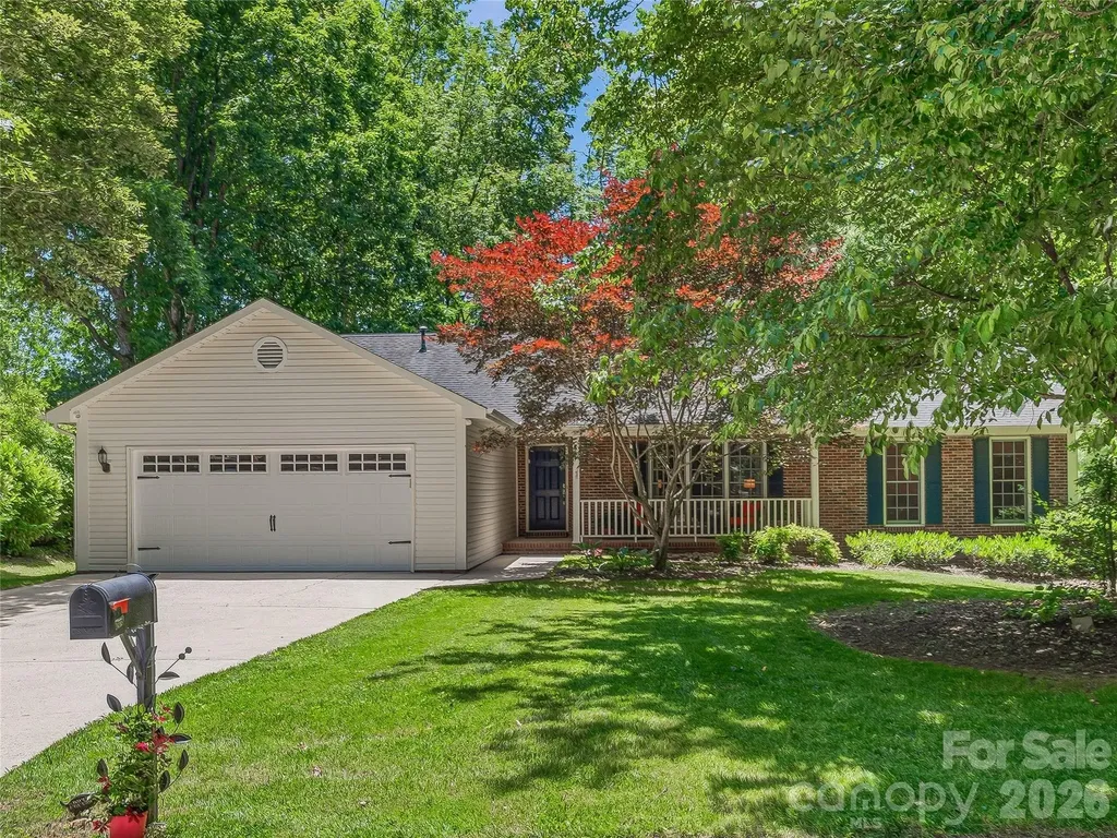 206 Southwood Court Fletcher NC 28732