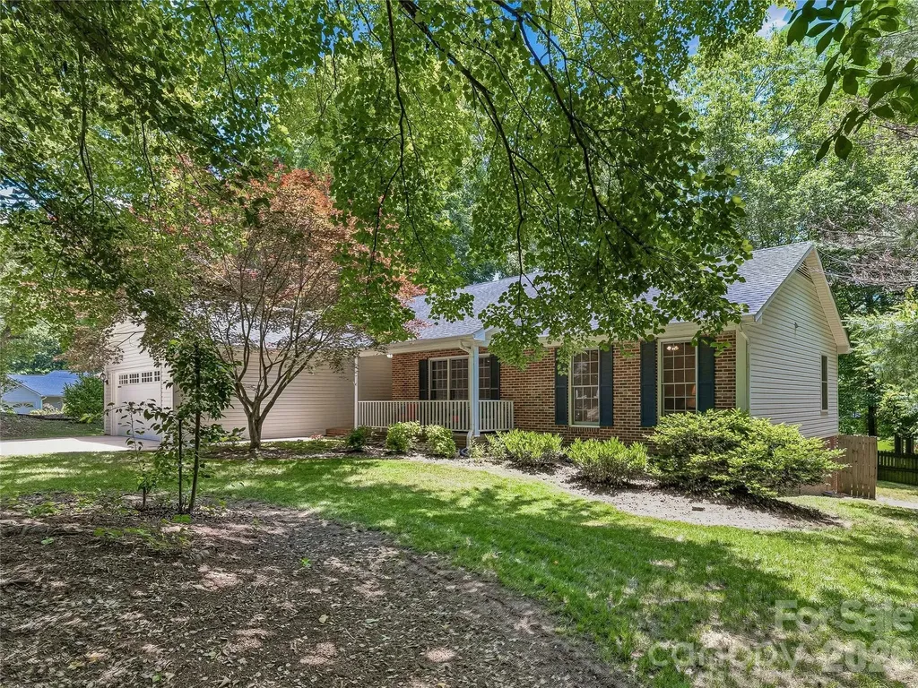 206 Southwood Court Fletcher NC 28732