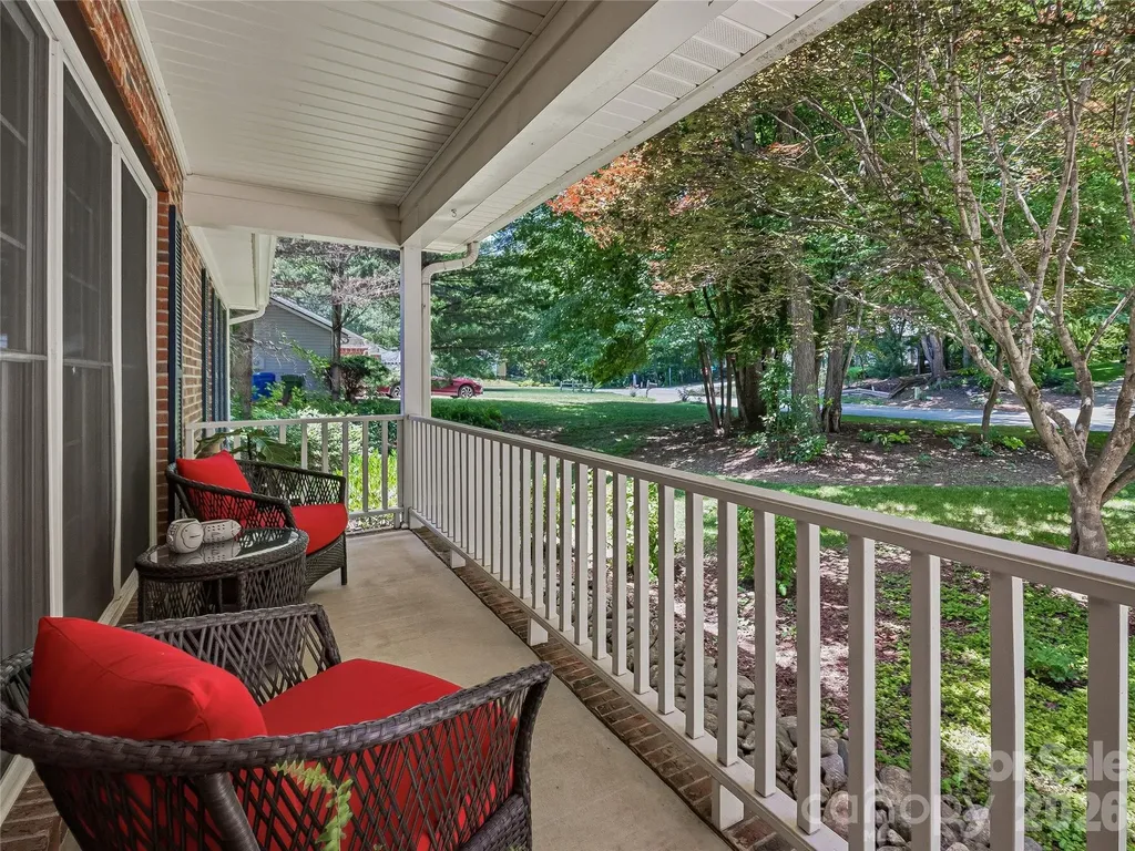 206 Southwood Court Fletcher NC 28732
