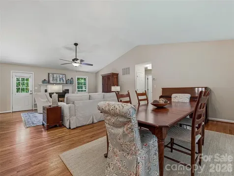 206 Southwood Court Fletcher NC 28732