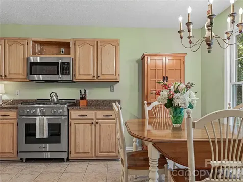 206 Southwood Court Fletcher NC 28732