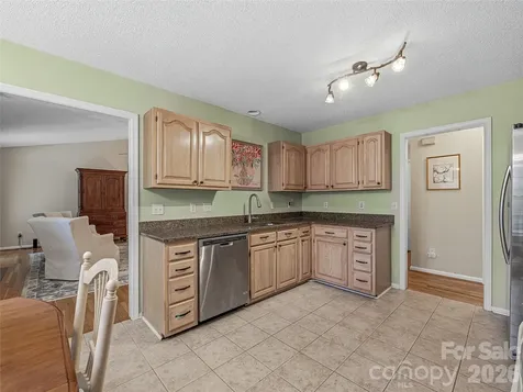 206 Southwood Court Fletcher NC 28732
