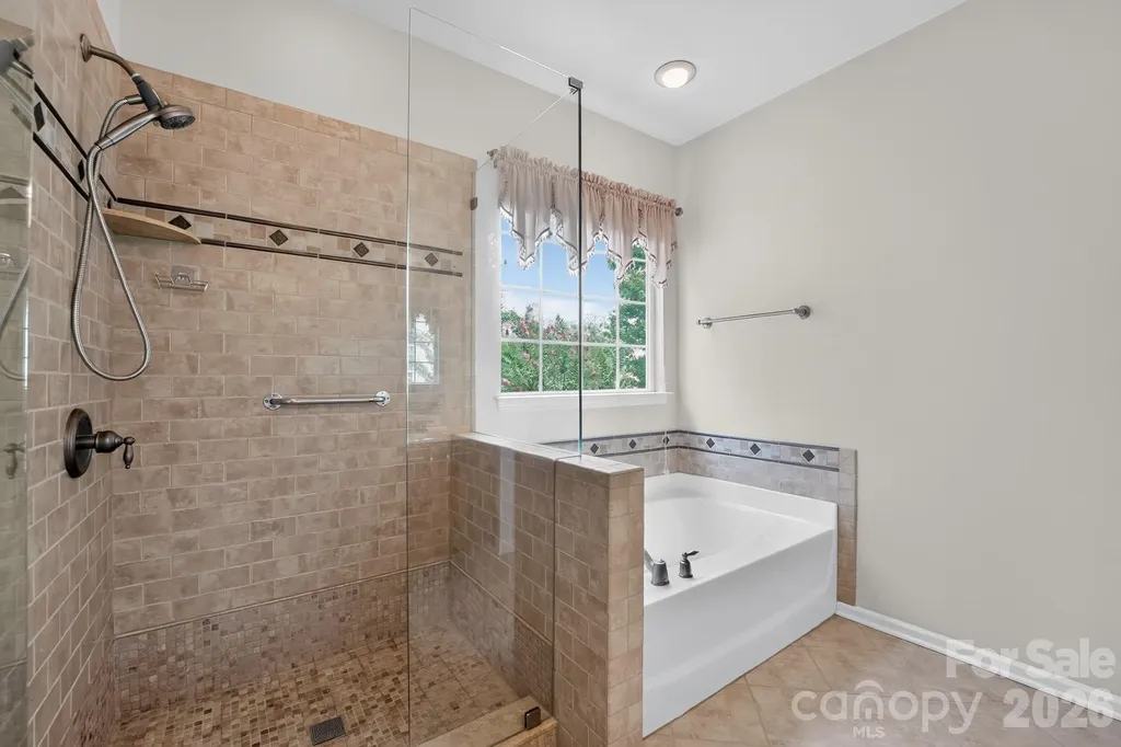 5918 Phyliss Lane Charlotte NC 28227