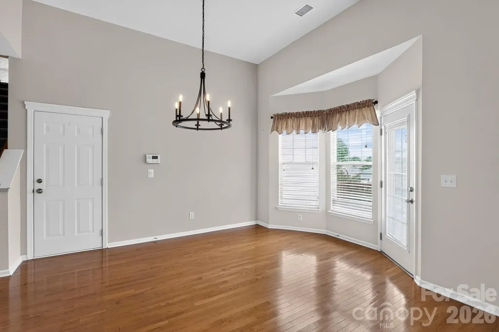 5918 Phyliss Lane Charlotte NC 28227