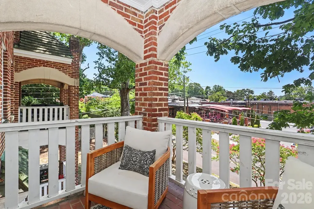 843 Ideal Way Charlotte NC 28203