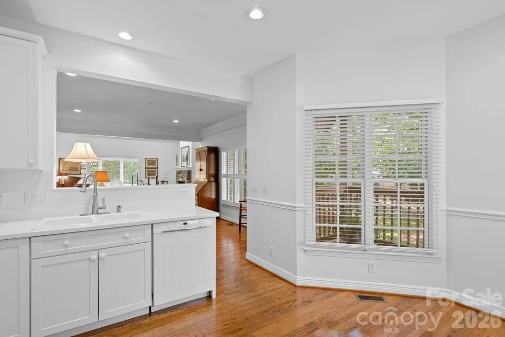 62 Pinnacle Point Asheville NC 28805