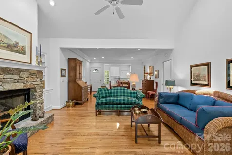 62 Pinnacle Point Asheville NC 28805