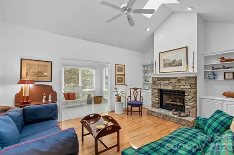 62 Pinnacle Point Asheville NC 28805