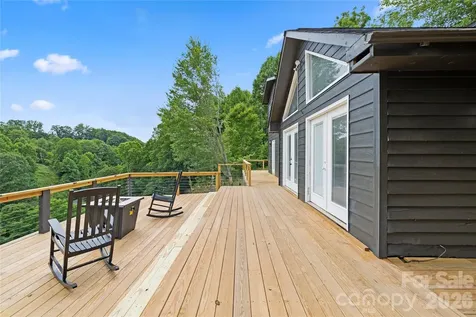 3954 Nc 80 Highway Bakersville NC 28705